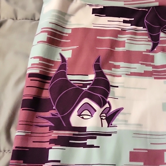 LuLaRoe one size leggings 3 pairs women's Disney Sleeping Beauty - Picture 8 of 14